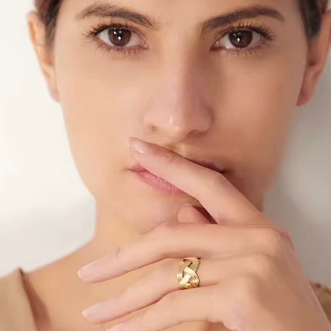 Cleo Ring