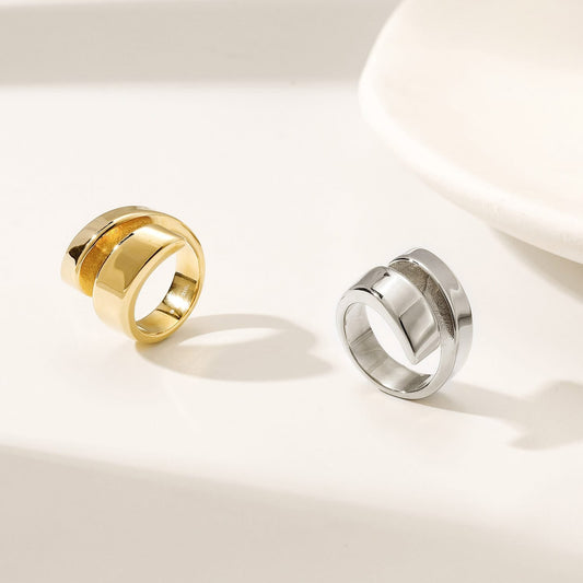 Crossover Ring