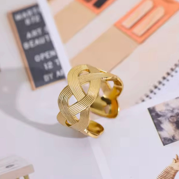 Cleo Ring