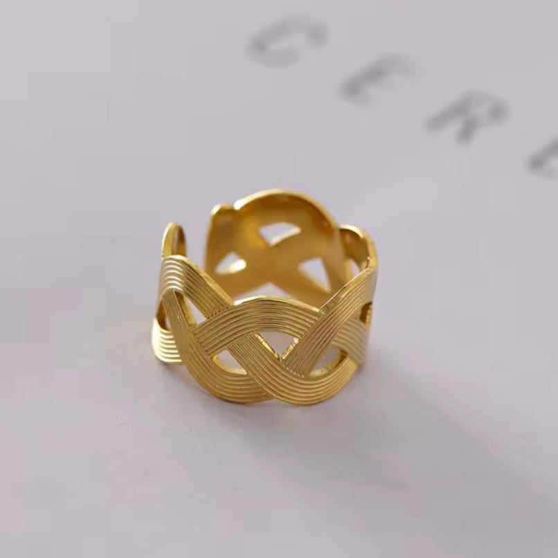 Cleo Ring