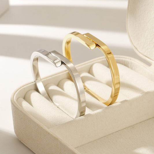 Crossover Bangle