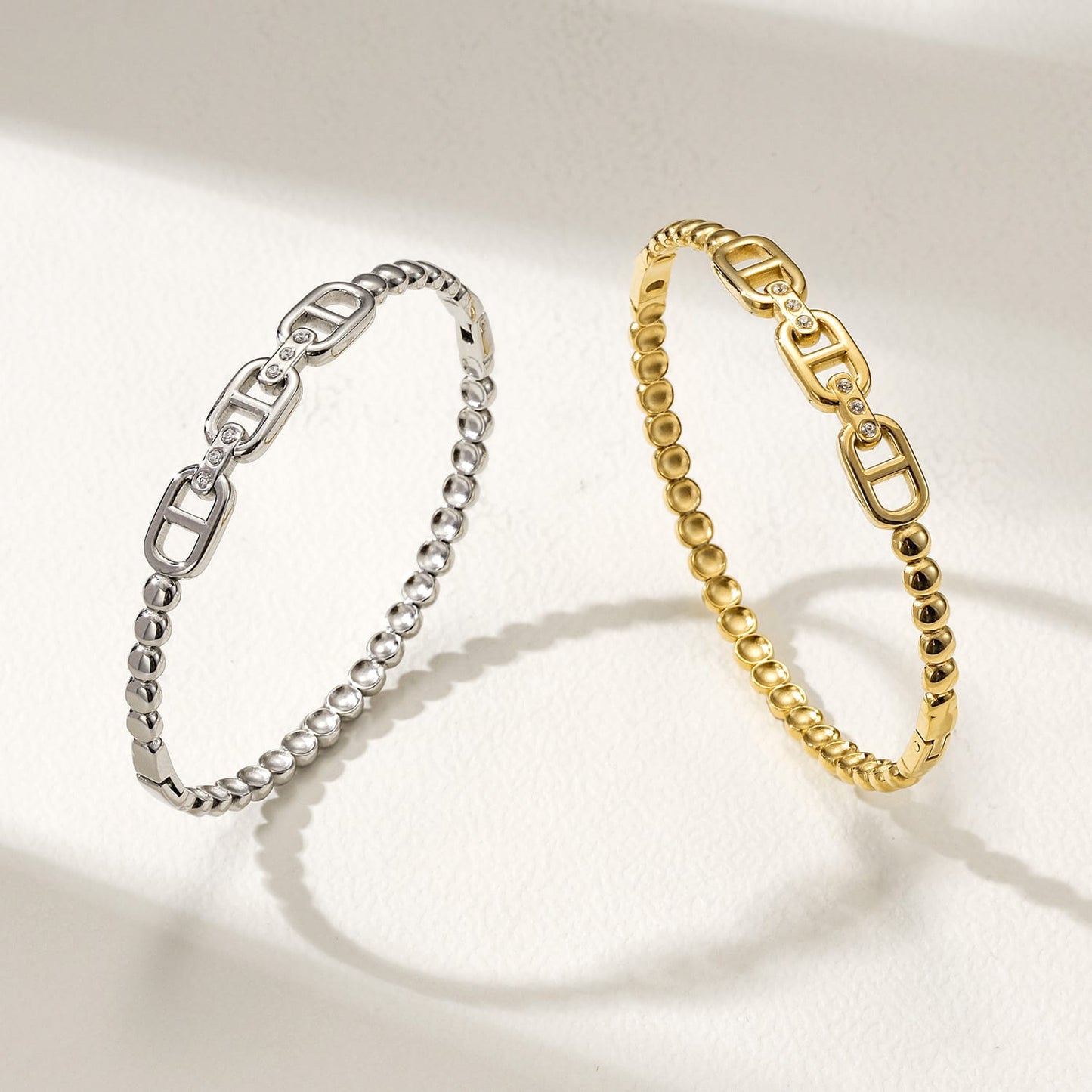 Saddle Bangle