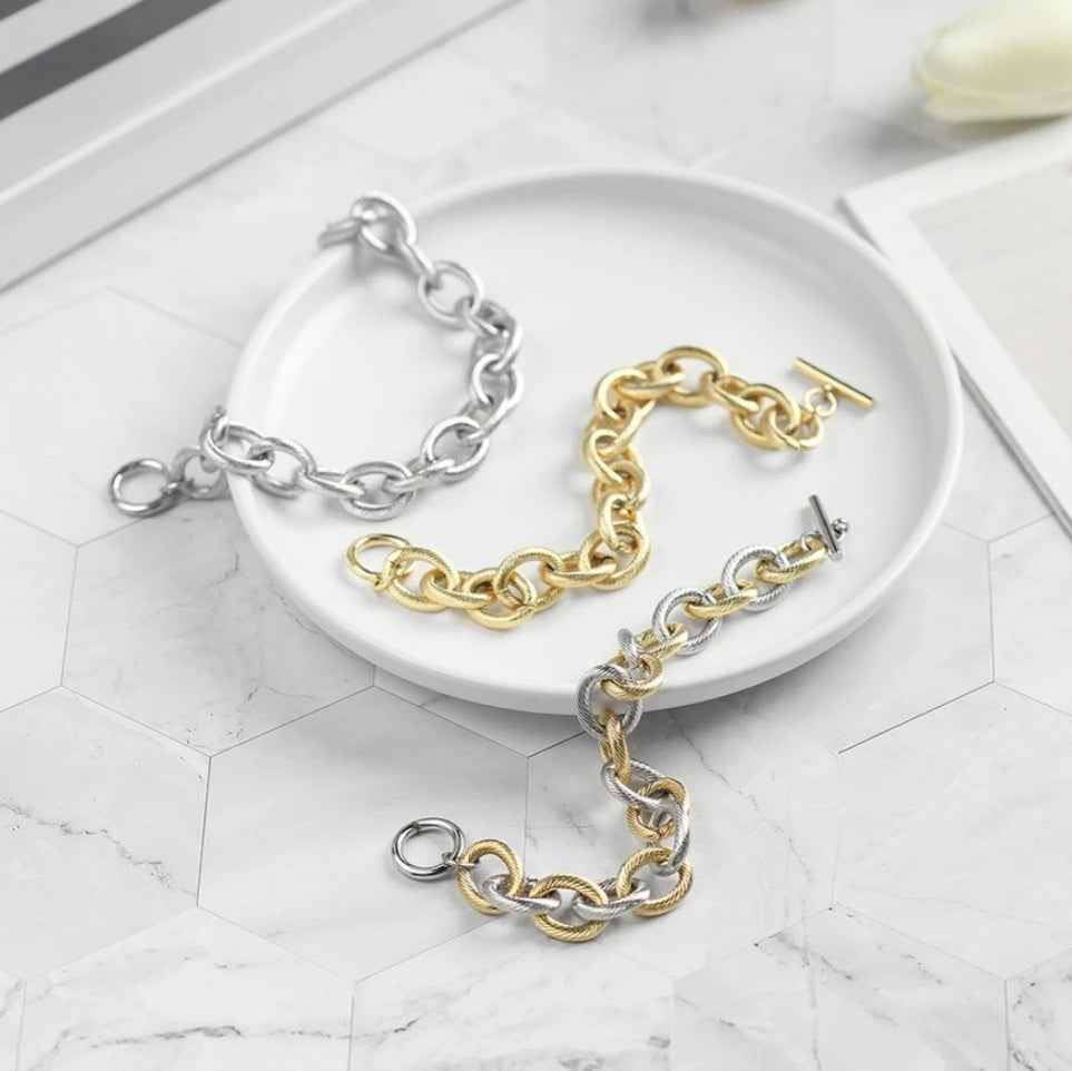 Matte Chain  Bracelet