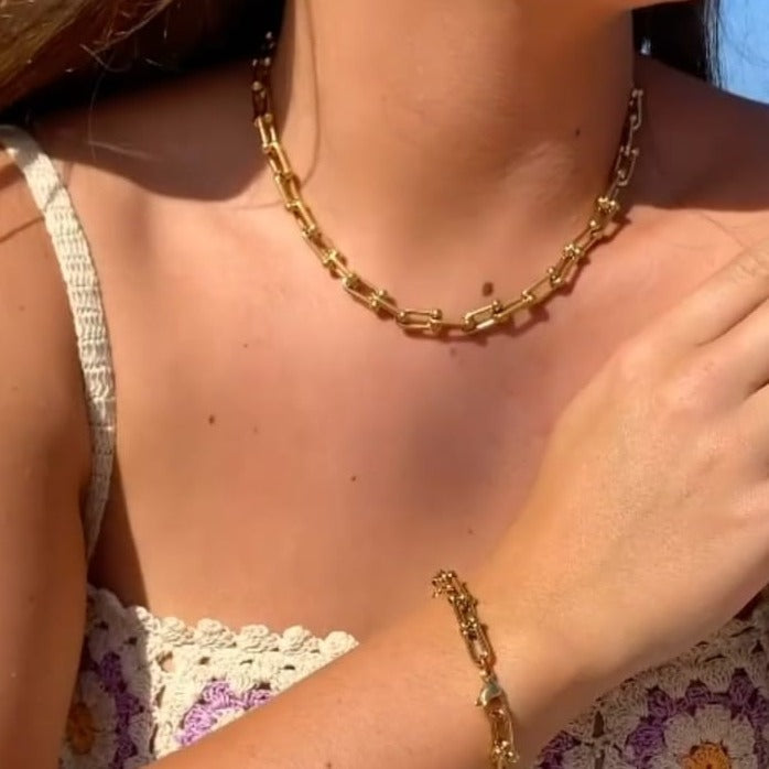 U Link Necklace